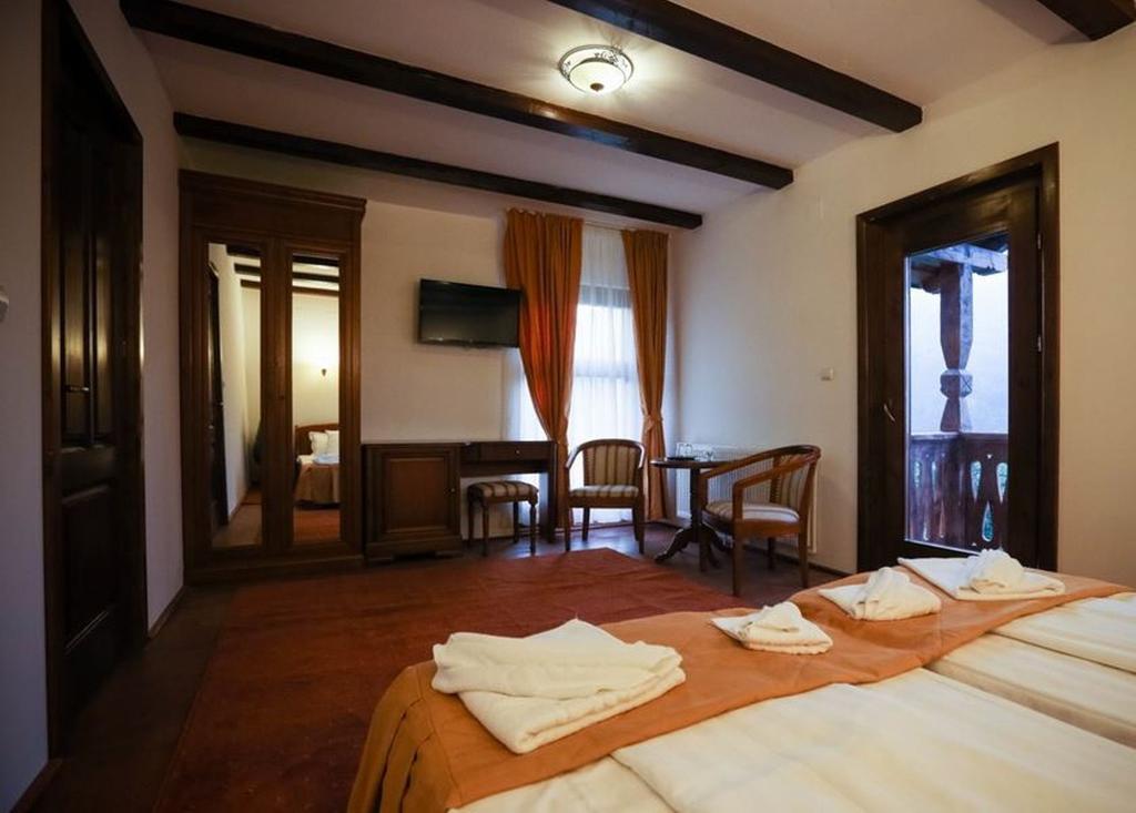 Hotel Pensiunea Roua Muntelui Brăzeşti Habitación foto